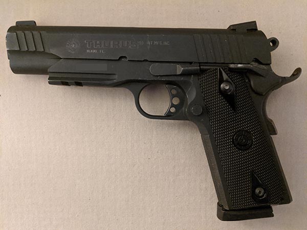 size of handguns: full size pistol